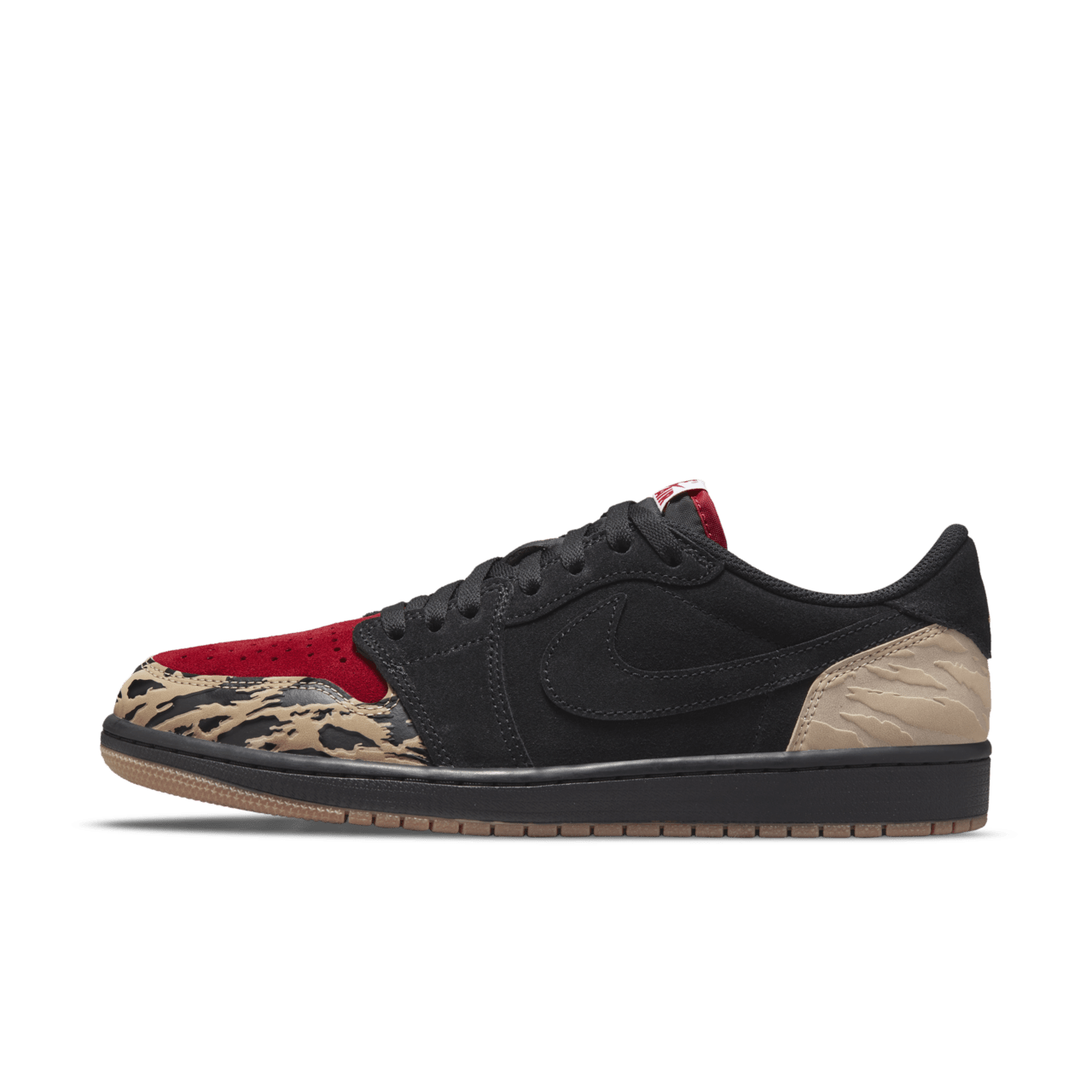 Date de sortie de la Air Jordan 1 Low x SoleFly Black and Sport Red DN3400 001 Nike SNKRS
